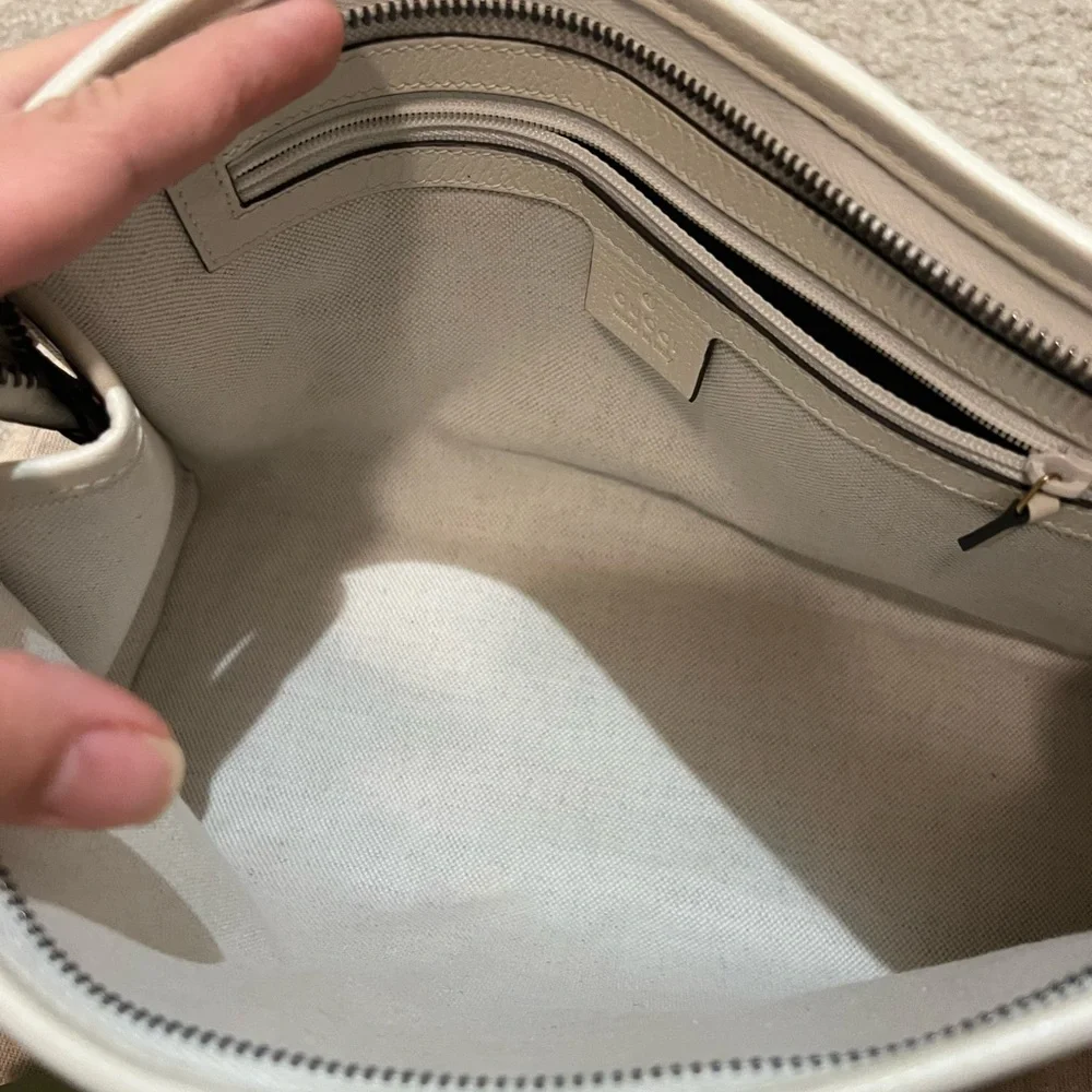 Gucci Clutch - Picture 5 of 7